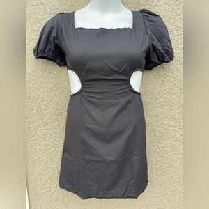 NWT individual thoughts black cut out dress Sz L